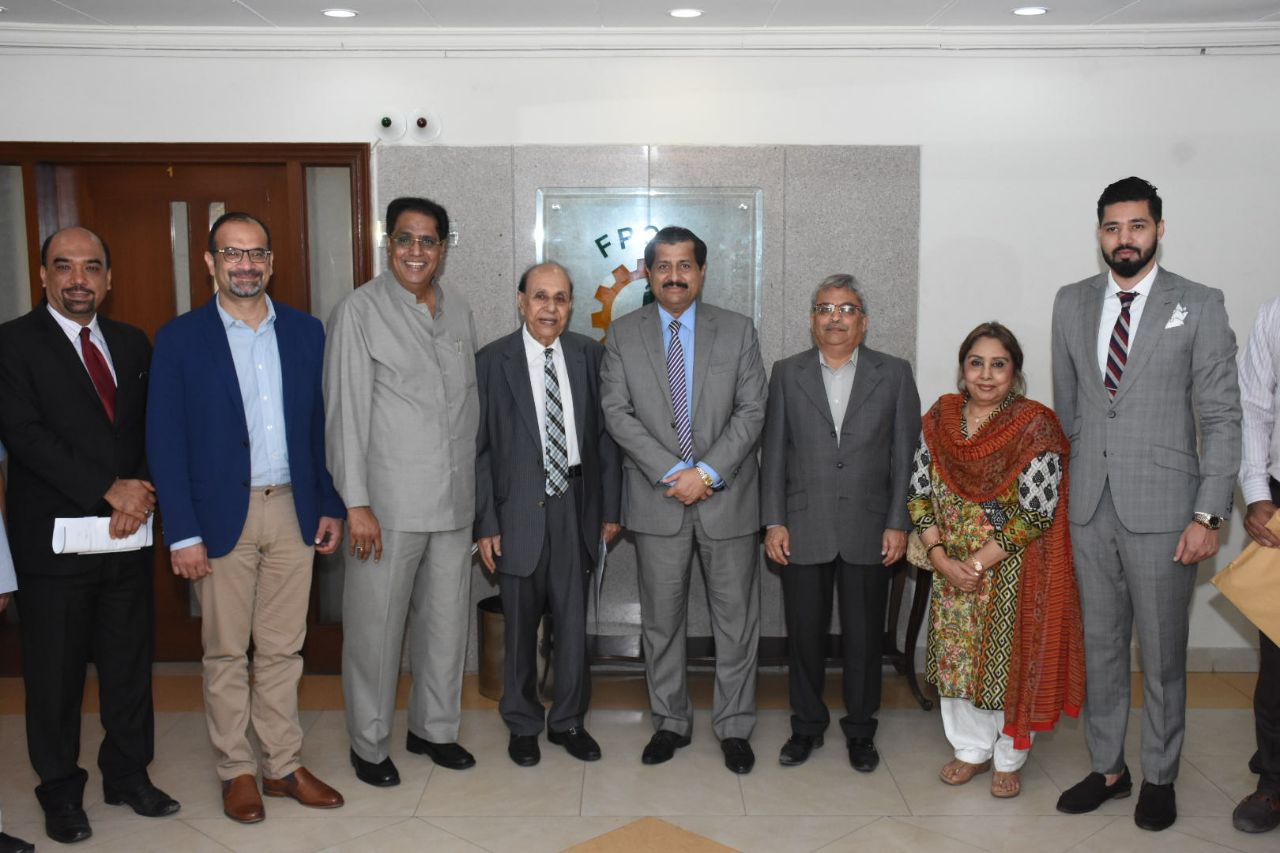 Chairman, FPCCI Standing Committee on Hotels 2018 Mr. Anwar Qureshi called onits meeting on 11-04-18